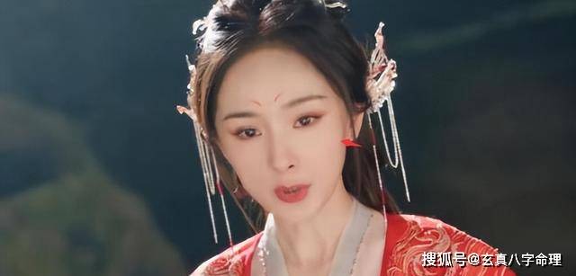杨幂拒发《狐妖》收官博被骂太势利，本人近照沧桑杨幂近照终于被曝光